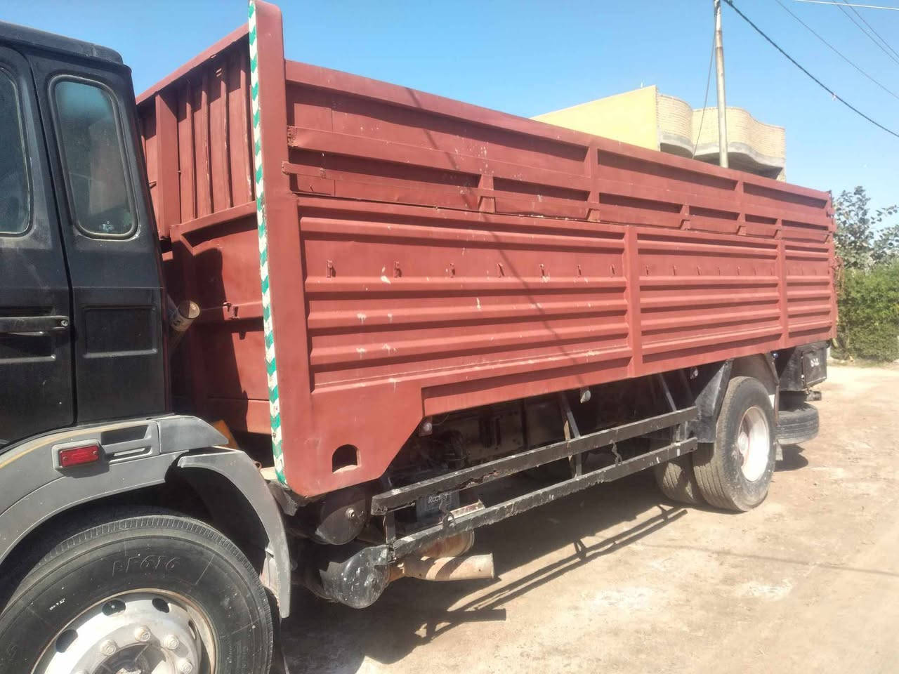 تك رينو موديل 94جاهزه من كلشي بااسمي بالسنويه 4طن سته بستم سوبر طول سته وربع ***********
