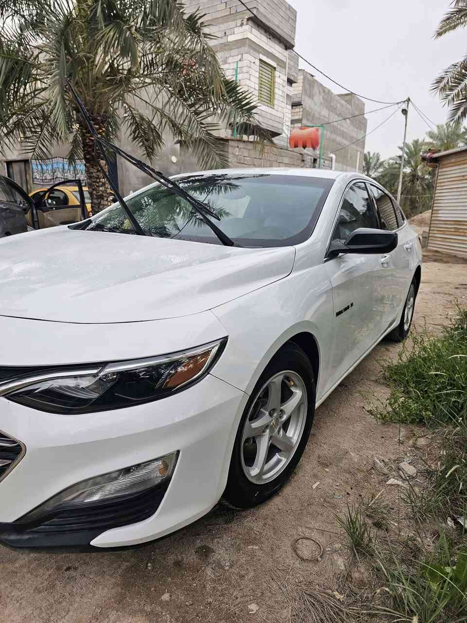 ماليبو موديل 18لون ابيض حره بسمنه بصره وارد امريكي سياره محدثه 20 مواصفات ال تي يعني فول ماعدا التنته كير اي تي المرغوب ***********/السعر 95 وبيه مجال بسيط الطيبين
