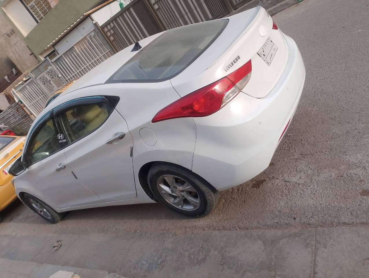 السلام عليكم ورحمة الله وبركاته النتره ٢٠١٢ خليجي محرك ١٨٠٠دوش رقم بابل مشروع وطني العنوان بغداد جسر ديالي رقمي *********** بيها جاملغ امامي مبدل بيها صبغ السعر ٩٣
