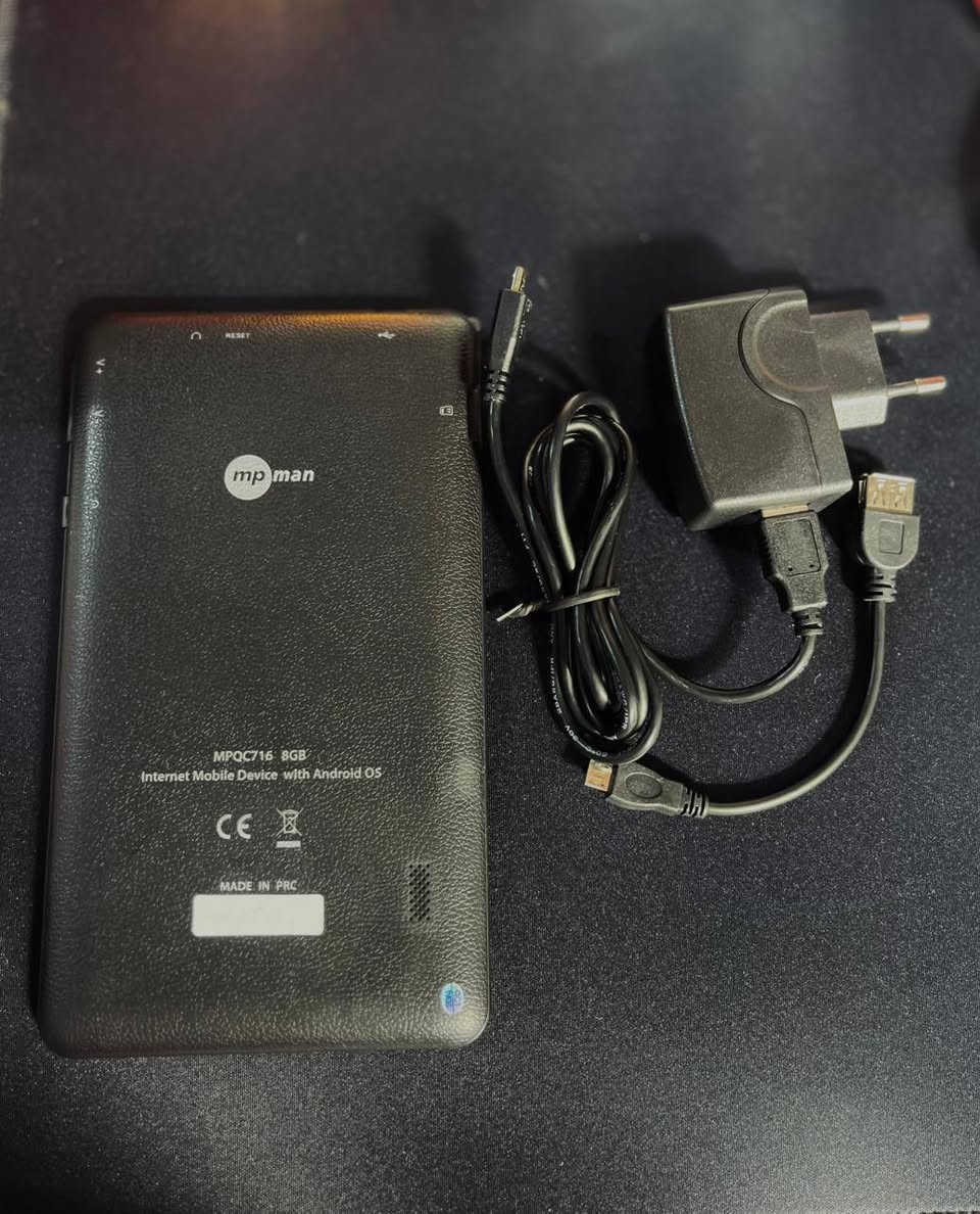 السلام عليكم
ايباد أندرويد بعده جديد 
ذاكرته ٨ جيجابايت 
سعره ٥٥ الف و بي مجال 
 للاستفسار اكثر الإتصال ع الرقم 
***********
