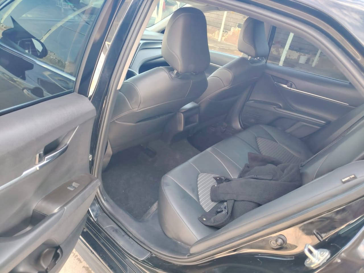 #مكلف_بالنشر_للاستفسار_اكثر_اتصل_ع_رقم
السلام عليكم
كامري موديل 2023
ضرر بونيد والبونيد الأصلي موجود
بيها بارد بالجاملغات الخلفيه بدون دواخل 
كير ومحرك شرط
ماشية 38
مواصفات se سيارة حلوة 
#ترهم مقدمه زينه والباقي أقساط
 حره تترقم  جميع المحافظات ماعدا الإقليم
مكان السيارة صلاح الدين الشرقاط
 السعر  175 وبيها مجال
رقم الهاتف ***********
