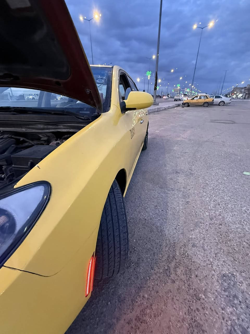 سلام عليكم النتره مديل 2009 السياره جاهزه منضومت غاز لايت زنون شمسي دوشمه كامله تخم تاير جديد حداديه اماميه خليفيه جديده مكينه وكير مكفولات صبغه جديده السياره بيه تلث قطع تعمير السياره ليبل واحد رقم ديالى مشروع وطني تحويل ثاني يوم السعر 105 وبيه مجال  السياره نافضها عله ايدي السياره احله من الصور رقم الهاتف ***********
