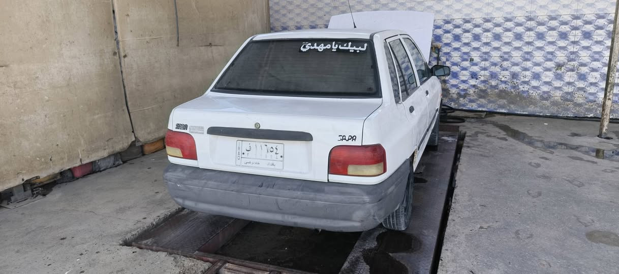 سلام عليكم سايبه لون ابيض خصوصي للبيع سياره نضيفه محرك نضيف كشر نضيف كيرر نضيف كهربائيات كله شغاله بيه باب مصبوغ ونص جاملغ الامامي مكاني كربلاء سعرر 27 وبيه مجال ***********

