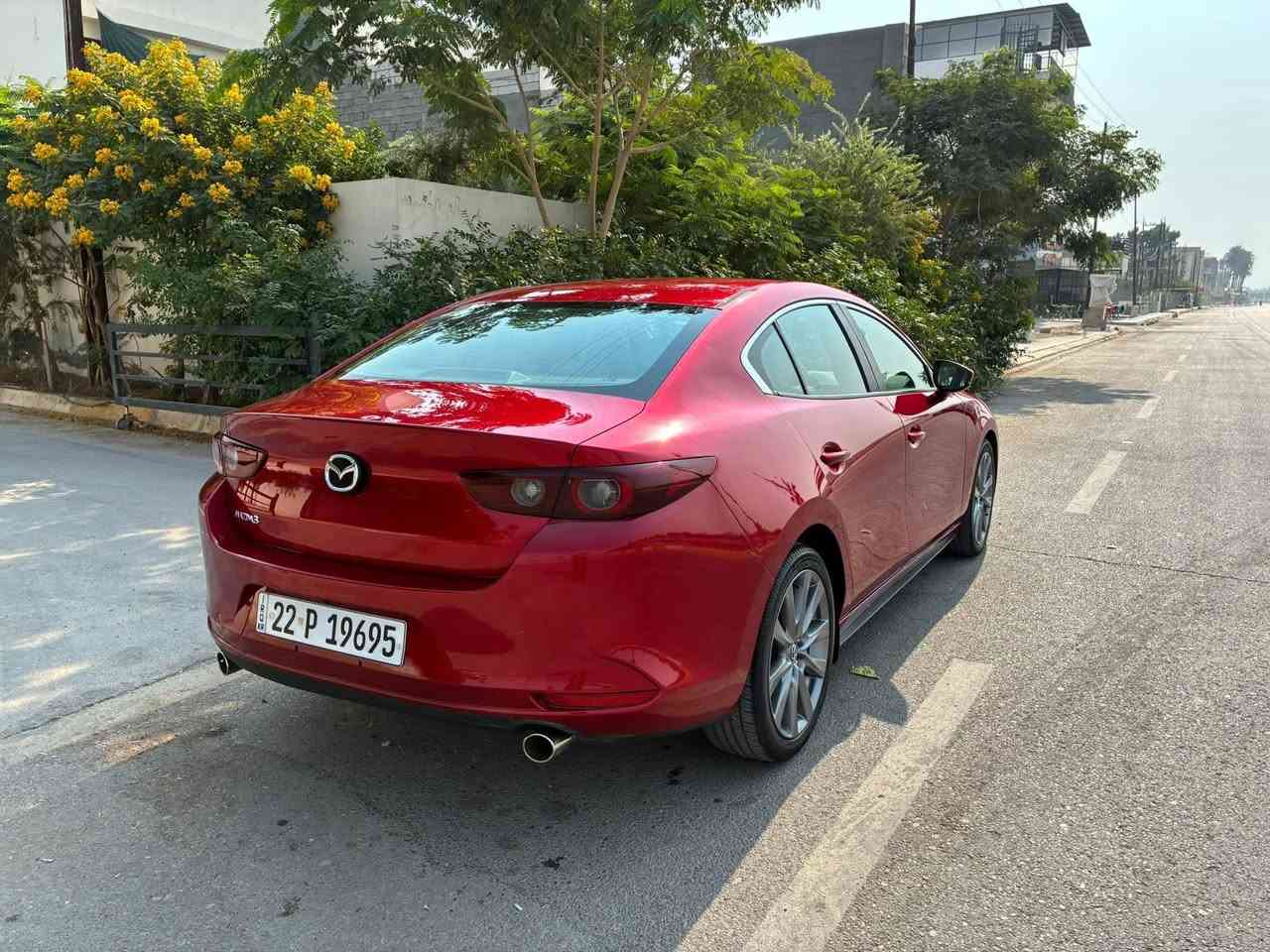 سلام عليكم مازدا 3 موديل 25 ماشيه 15 ميل ظرر جاملغ خلفي  بدون ايرباك راجع بارد صبغ بس دعاميه خلفيه 
مواصفات 
* فتحه
* ⁠بصمه 
* ⁠تحكم ماوس
* ⁠تحكم ستيرن
* ⁠رادار جانبي
* ⁠تحديد مسار
* ⁠كروس سرعه
* ⁠محرك 2.5 تنفس طبيعي
*كشنات مكيفه 
*لايت لد خلفي امامي
*ويل 19
*مري جانبيه قلابه
*موقع السياره بعقوبه شارع المحافظه 
* ⁠***********
‏3MZBPAOM2SM454885
* 165 $
