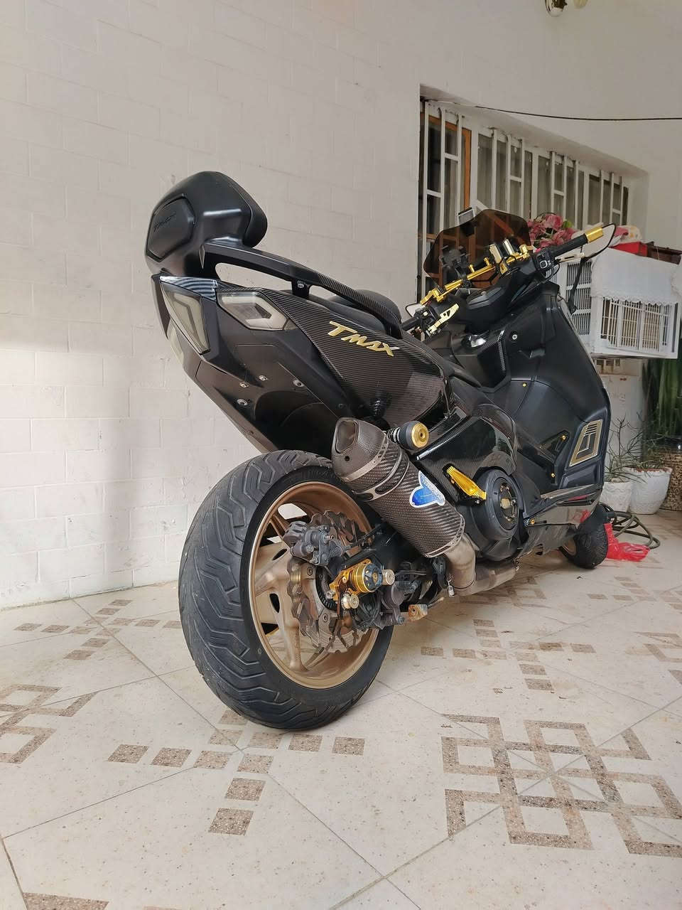 تي ماكس 2017 كفاله
بيع مستعجل عندي ضرف جهزها من كلشي مليانه تزويد وكله اصلي ماشيه ٥٣
السعر ٥٥ وبيها مجال
جيب ١٥ فيتر وتعال كلب كفاله 
بابل الحمزه الغربي شارع الجمعيه 
***********
