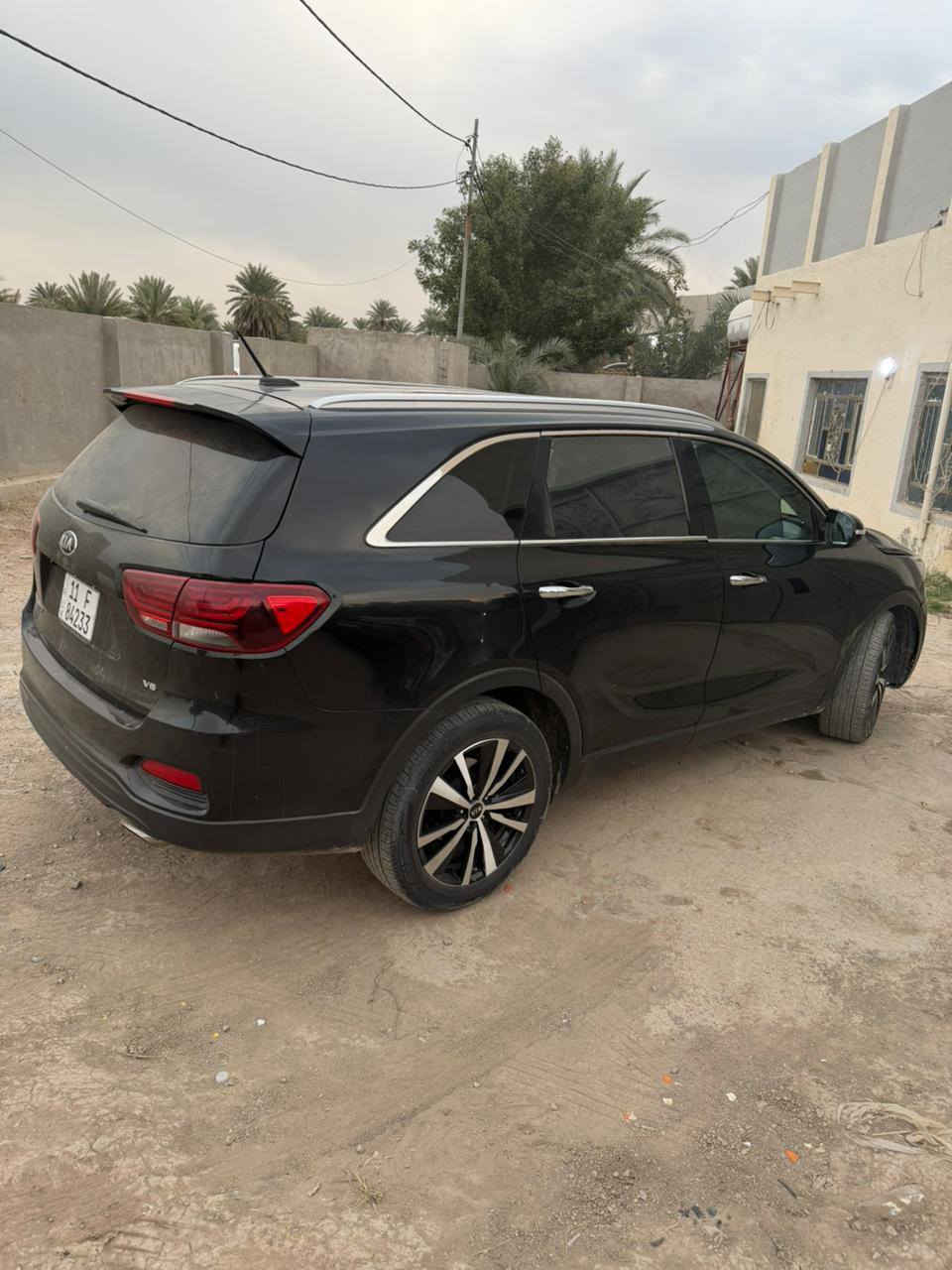 السلام عليكم
سورنتو 2020 

رقم بغداد انكليزي سنويه وهزه ورقم كله جديد 

بأسمي شخصيأ 

مكينه ٦ سلندر فور ويل 

٧ راكب تحكم استيرن 

ماشيه ٨٠ حقيقي 

سياره جاهزه كير مكينه حداديه تخم تاير تبريد كله بشرط 

حادث مرفق بلصور 

جاملغ وبنيد وجاملغ وباب 

بدون اي دواخل كفاله عامه من جكه بلدواخل 

السعر ١٦٨ بيع مستعجل 

اي استفسار *********** بيع فقط

@إشارة @الجميع
