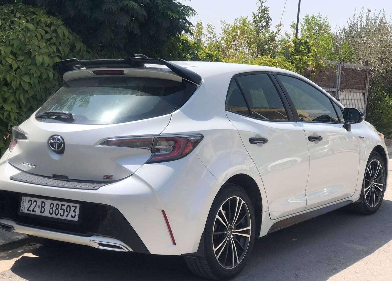 تۆیۆتا کرۆلا 2019 SE ئةمريكى مەکینە ٢٠ 
گێڕ و مەکینە بەشەرت 
بەسمەی گیر عادی  
102 هةزار رۆشتوە 
سەیارەکە هیج لیدراویکی نیە 

سعر : خاڵێک دابنێ لە کۆمێنت بە تایبەت دێت 🤖 

3 جی سارد بچووکی هەیە 
سەیارەکە زۆۆر جوان و پاک و بی مەسروفە 

بۆ زانیاری زیاتر پەیوەندی بە خاوەنی 

***********
