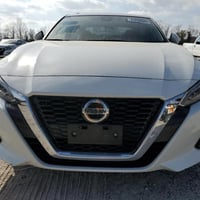 نيسان التيما موديل 22 رقم اربيل سياره ماشيه 62 mill عليها ادامه كامله ...