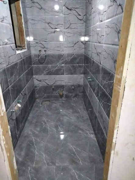 السلام عليكم خلفه سيراميك كاشي برسلين مرمر درجه اولى شرط تسليم مهندس اتصل وبيك خير وتدلل ***********
