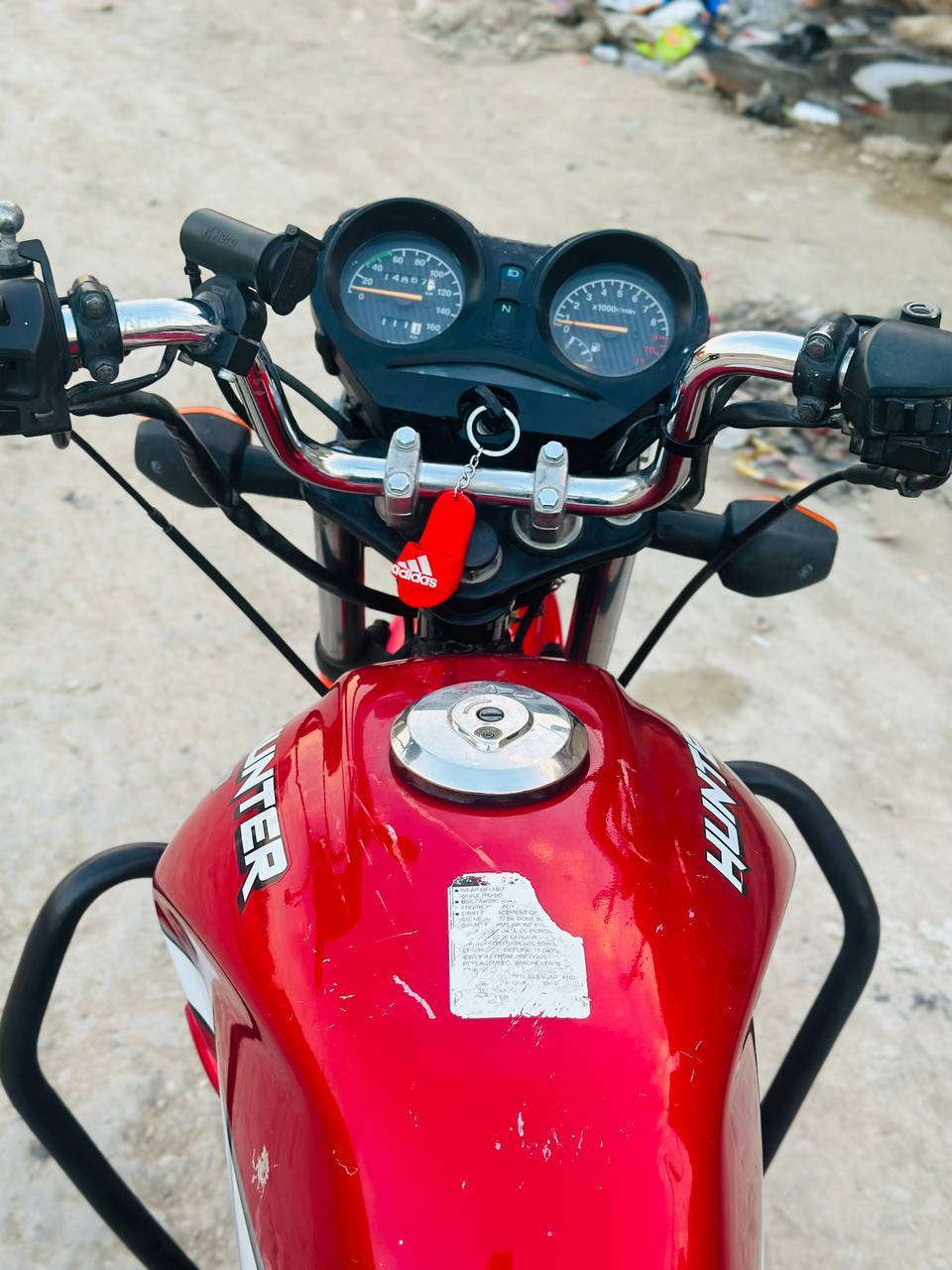 السلام عليكم دارجه لبيع هيرو موديل 20 الدراجه كفاله عامه مكينه خير من الله السعر اتصل ***********
