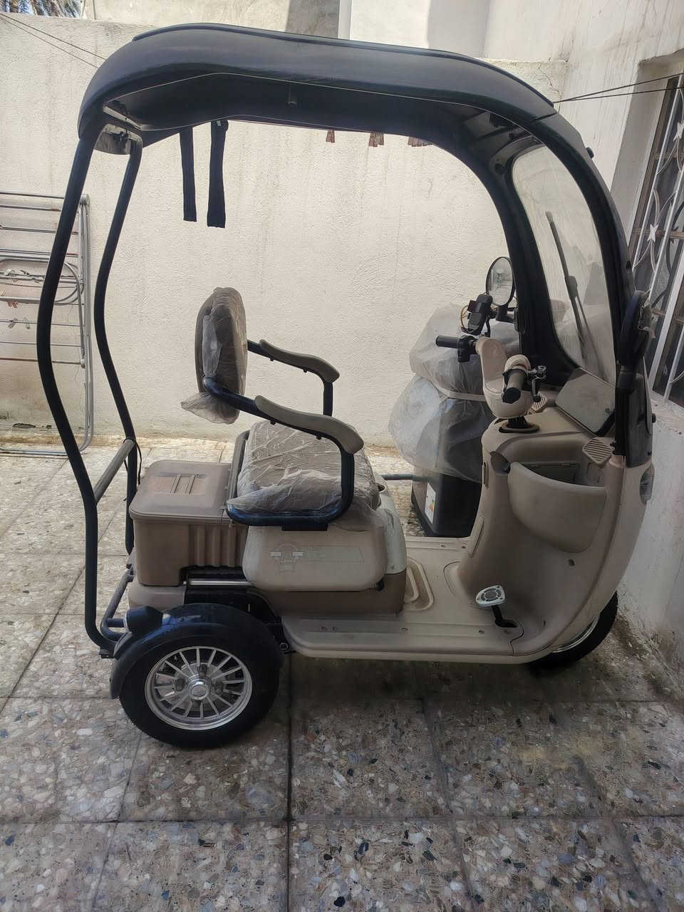 السلام عليكم دراجه شحن للبيع استعمال يومين فقط اشتريته مليون و ١٠٠ ابيع ٨٥٠ الف
*********** الموقع البياع مقابل الهايبر @
