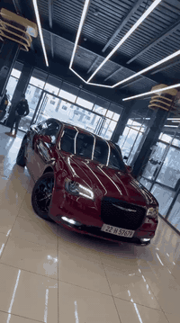 🚘 كرايسلر أوباما 2019 – S300 فول / 1-1
🌍 خليجي وكالة هارلم

مكفولة 

ماشية 47mi 

✨ مواصفات فول كاملة + بانوراما + جلد

المواصفات الرئيسية:

🔻محرك  6 سلندر – 3600cc

🔻كير 8 نمر – كير ماوس

🔻نظام وضعيات قيادة متعددة + سبورت

🔻تشغيل بصمة + تشغيل عن بُعد

🔻ستيرن كهرباء + شفتات ستيرن

🔻درگة خياط

🔻سقف بانوراما

🔻مقاعد جلد

🔻مقاعد أمامية كهربائية

🔻تبريد وتدفئة للمقاعد

🔻مقاعد خلفية تدفئة

🔻3 كشنات خزن

🔻مكان أكواب ساخن/بارد

🔻قيادة ذاتية 

🔻رادار

🔻مانع انزلاق

🔻كاميرات + شاشة كبيرة أندرويد

🔻مرايا جانبية قُلاب

🔻مراية داخلية تعتيم ذاتي

🔻زنون

🔻ستريتر كهرباء

🔻بردة خلفية كهرباء

🔻ويل 20 أسود

🔻دمّام بالصندوق

===============

السعر 275 وبيها مجال 
***********
