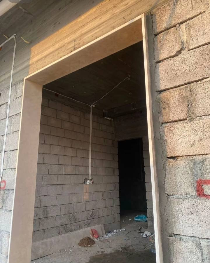 السلام عليكم يوجد كادر جلي ودرز وتلميع مرمر حلان  واجه بيت  نشتغل شغل نضيف ومضمون
 جلي ودرز بآيات
كوبنات 
واجهات
دنك
توج
كلشي نشتغل جلي ودرز وتلميع  مرمرك قديم  خابر وتدلل اسعار جدآ مناسبه ***********
