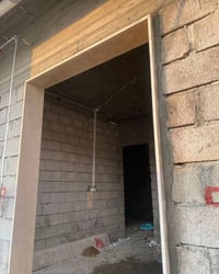 يوجد كادر جلي ودرز وتلميع مرمر حلان  واجه بيت  نشتغل شغل نضيف ومضمون  ...