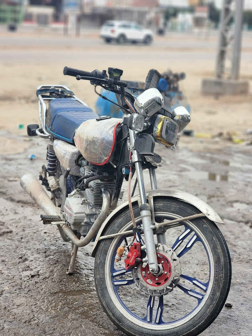 السلام عليكم من رخصت مدير الكروب
دراجه سيفان ٥كير اوراق استنساخ موديل 2026دراجه نضيفه كلش للبيع او مراوس بفورزه 09او08


**إذا كنت صاحب هذا الإعلان وتريد حذفه لأي سبب، رجاءا أرسل رسالة إلى الدعم الفني**