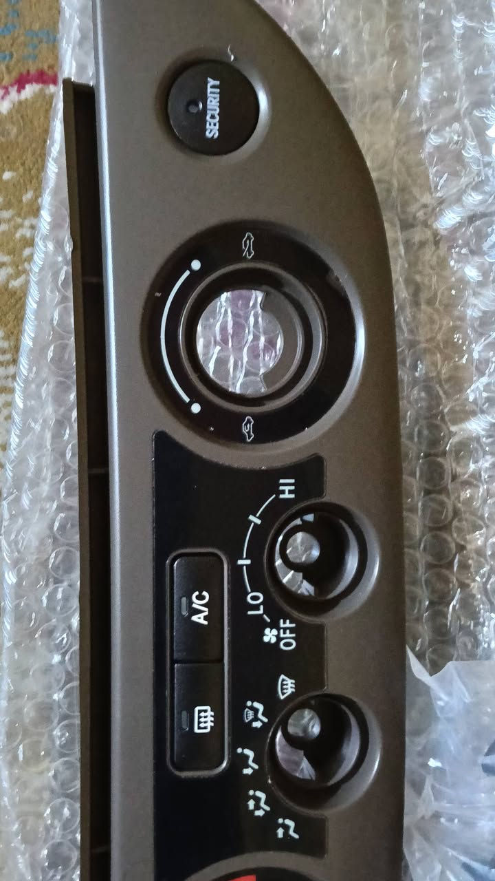 سلام عليكم قطعة مال دشبول للبيع كاملة مع الجوكات جديدة لوك عنوان بغداد ***********
