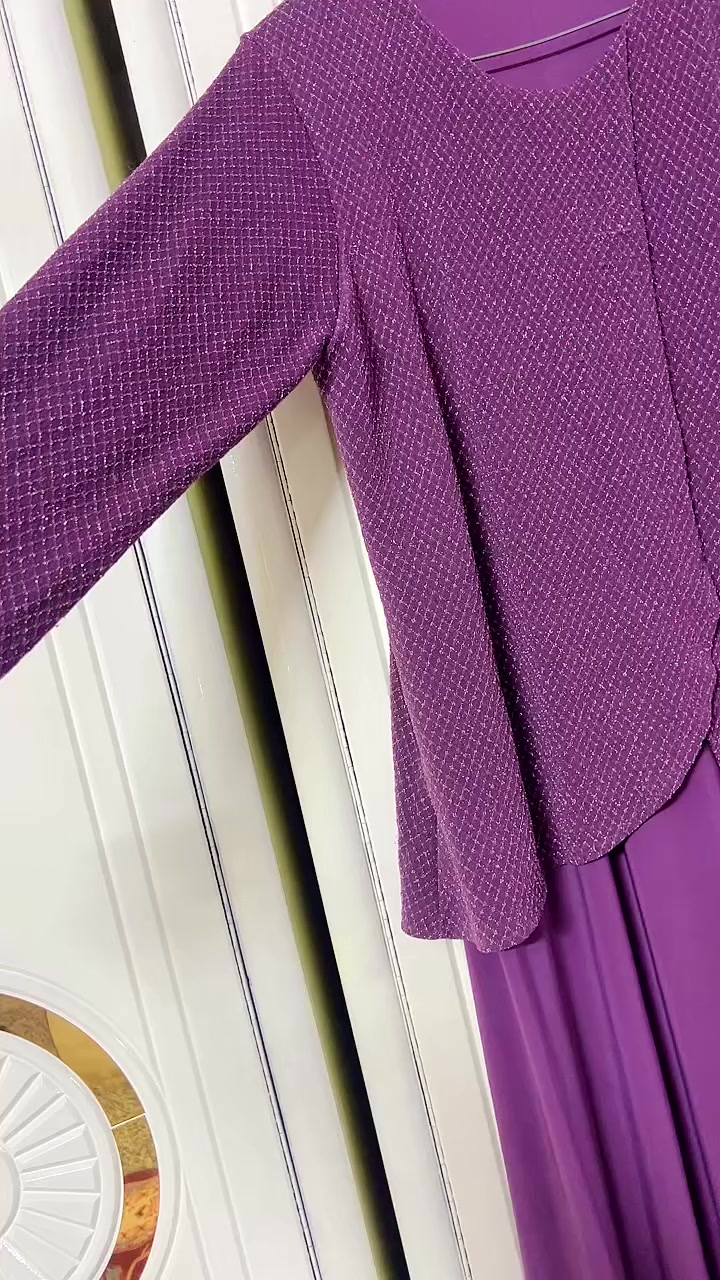 فساتين للبيع كلهن قياس 42-و 44
بس بنفسجي قياس 38


**إذا كنت صاحب هذا الإعلان وتريد حذفه لأي سبب، رجاءا أرسل رسالة إلى الدعم الفني**