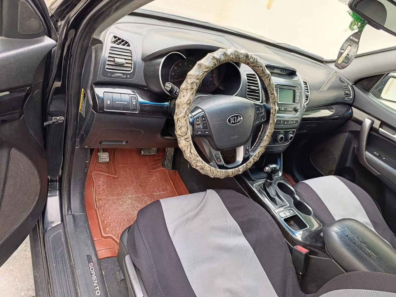 للبيع سورنتا 2014 وارد أمريكي سنويا جديدة تبريد تخم تاير بيه قطعتين ونص السياره جاهزه السعر ١٤٣


**إذا كنت صاحب هذا الإعلان وتريد حذفه لأي سبب، رجاءا أرسل رسالة إلى الدعم الفني**