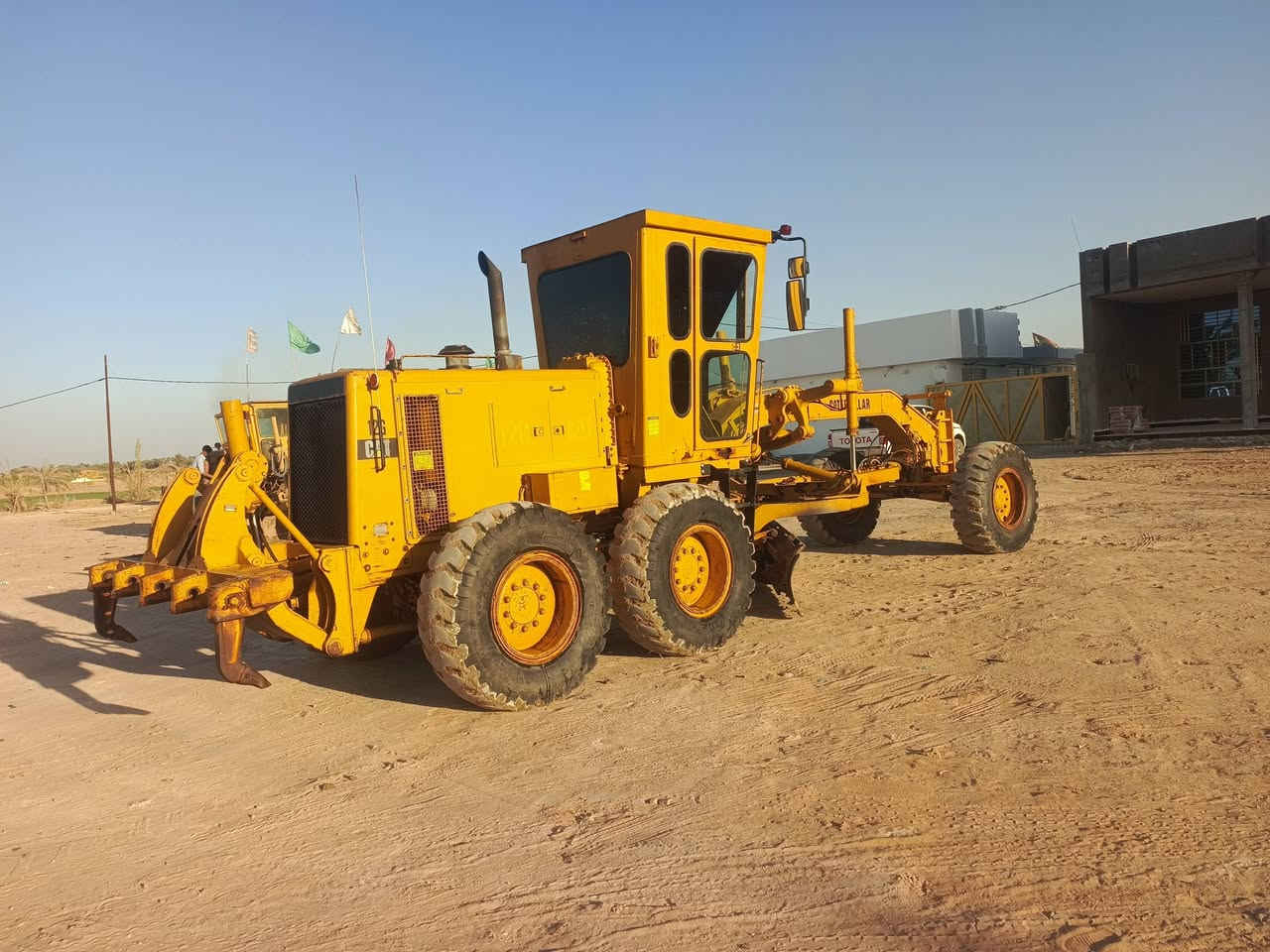 السلام عليكم كريدر موديل 79 جي 12 جاهزه مجهزه لحد البرغي مال جناي ماكينه جديده وضعه شركه كله بلاد وروتر تحيه ويل 25 صبغه بلاديه مكينه كبل للشغل مرقم اوجاهز مداور ثاني يوم  السعر  450وارقه فقط الشراي يتصل ***********
