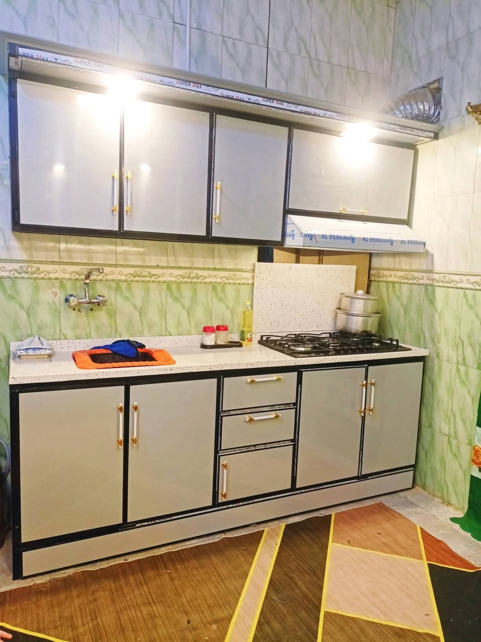 من معمل اللحين المنيوم  😍 اسعار مناسبه جدا 
تفاصيل العمل (مقطع المنيوم ثقيل وحسب طلبكم  ابليت الارضيه والضهر ثقيل الرفوف مقطع وبنل  اسفل كل جسر المنيوم للمتانه وتنضرب سيليكون) تحشيه خشب من داخل مقطع القوه 
وتغليف الابواب حسب طلب الزبون
السعر يشمل التاج😍 والاناره 😍
العنوان ناصريه الاسكان الصناعي بدايه نزله الثانية مقابل العمارات 
اي استفسار راسلنا📱 وتساب وتدللون 
أو أتصل بنا على الرقم التالي☎️*********** متابعة
