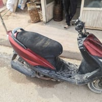 دراجه كامله بس بجم موجوده شرطه رابعه  سعر 200 بيه مجال تواصل 078713593...