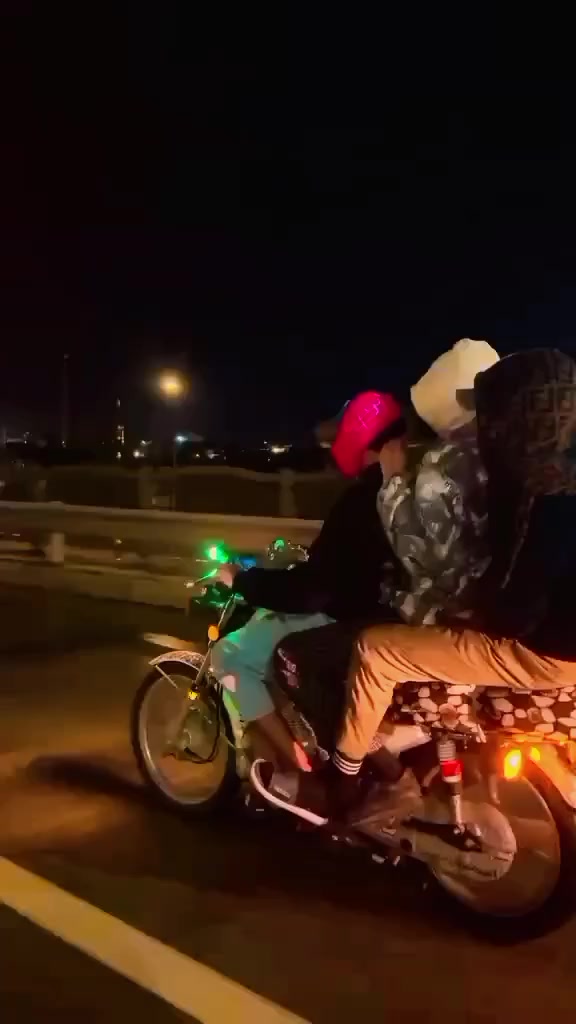 سلام عليكم شباب دراجه للبيع نامه شلامجه اوراق اصولي مديل شاصي18تعمير 25 باقي تفاصيل خاص


**إذا كنت صاحب هذا الإعلان وتريد حذفه لأي سبب، رجاءا أرسل رسالة إلى الدعم الفني**