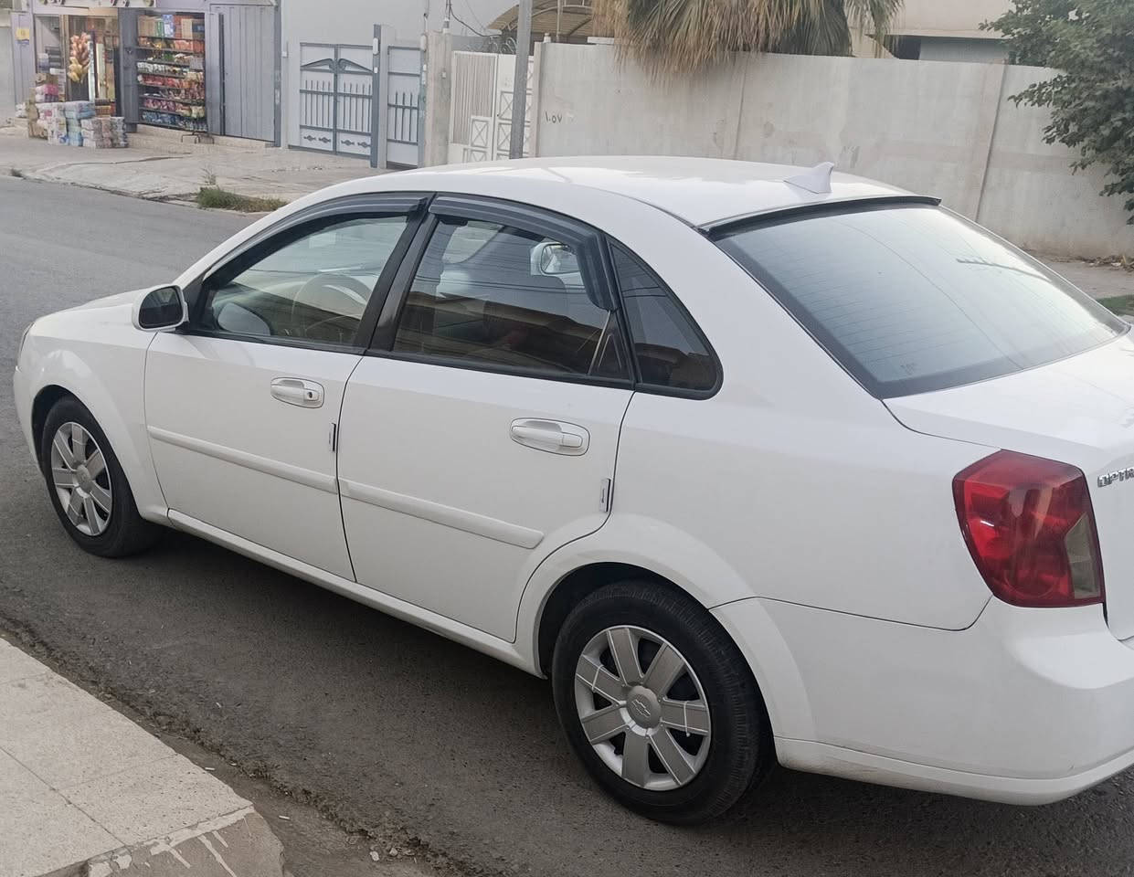 اوبترا ٢٠١١ كير عادي محرك وكير شرط   ضررها جاملغ صباغ بدون دواخل السعر 80
شرط التحويل رقم نينوى ألماني ***********
