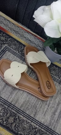 سليبرات نسائي • مقاسات ٣٧-٤١ • توصيل نجف