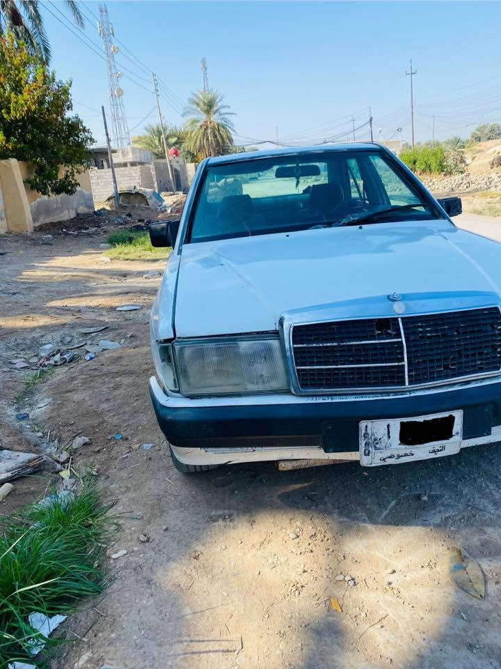 السلام عليكم
السعر ٢٧ $ ورقه وبيها مجال
مارسدس ١٩٠
 ١٩٩٠ رقم نجف باسمي 
سنوية منتهيه ب٢٠٢٤ 
مكان واسط الاحرار
***********
