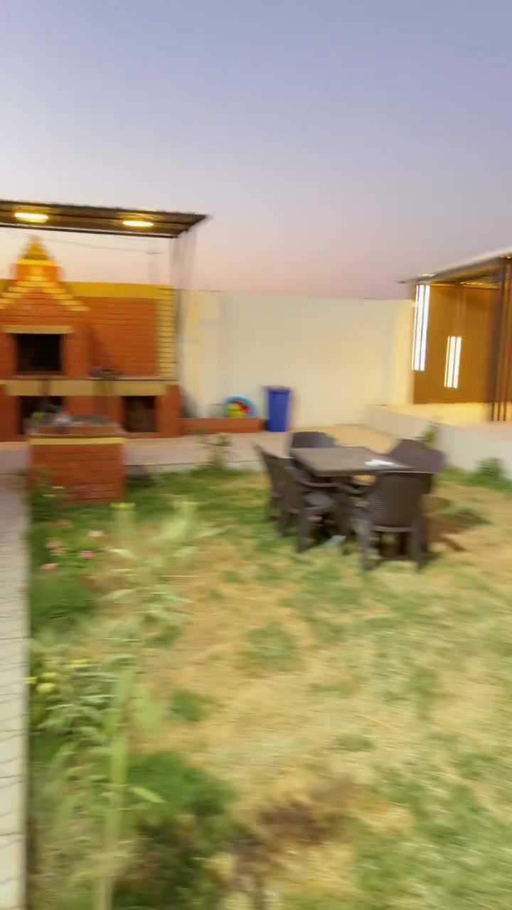 مزرعة كناري 🐥للايجار اليومي 
توفر حجوزات لمزرعه سياحية في منطقة الدوره الزنبرانيه
لنضام الشيفتات الصباحية والمسائيه واليوم الكامل 
وممكن الحجوزات للمناسبات واعياد الميلاد 
المزرعه على مساحة دونم 
محتويات المزرعه 
مسبح كبير ( للكبار وجزء للاطفال )
٣ غرف نوم واحده ماستر مع صاله كبيرة ومطبخ
كراج كبير يتسع ل ٩ سيارات 
المزرعه مكيفه بالكامل مجهزه بالكهرباء ٢٤ ساعه
انترنت مجاني على مدار الساعه
محمية طيور وحدائق كبير 
مكان مخصص للشواء والباربكيو 
العاب للكبار والصغار 
(منضده - فيشه - كرة سله - مراجيح - زحليقه ) 
باسعار تنافسية جدا 
للاستفسار المراسله او الاتصال على الرقم  التالي 
(*********** )
للحجز المراسلة على واتساب
