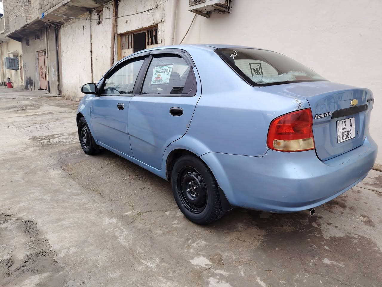 افيو ٢٠٠٥ رقم اجنبي  السعر ٤٨ طخم نظيف طخم تاير بيها مكانات صبغ بدون حادث داخلها نضيف ***********
