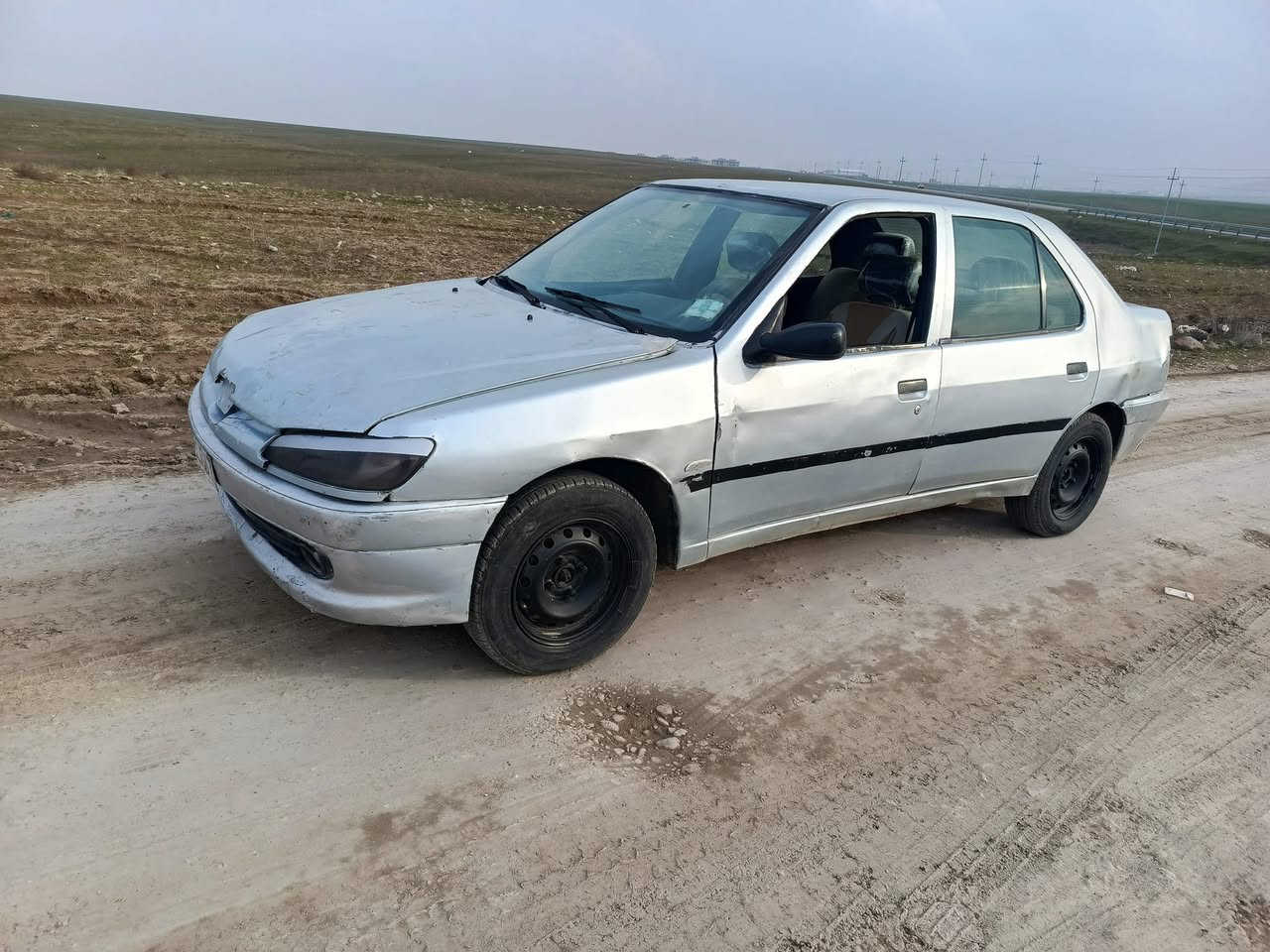 ***********
***********
بیجۆ 306 مۆدێل 2002
گێڕومحرک بشرت 
پاور مالی مزبوت 
کاهربایی مزبوت 
مابی صربە 
ابیع کوم حدید 
شرت مومال مدنی 
سیارە حلو نصیفە و ڕخیص 
سعر قفل 9 ورق 
مکان چم چمال
