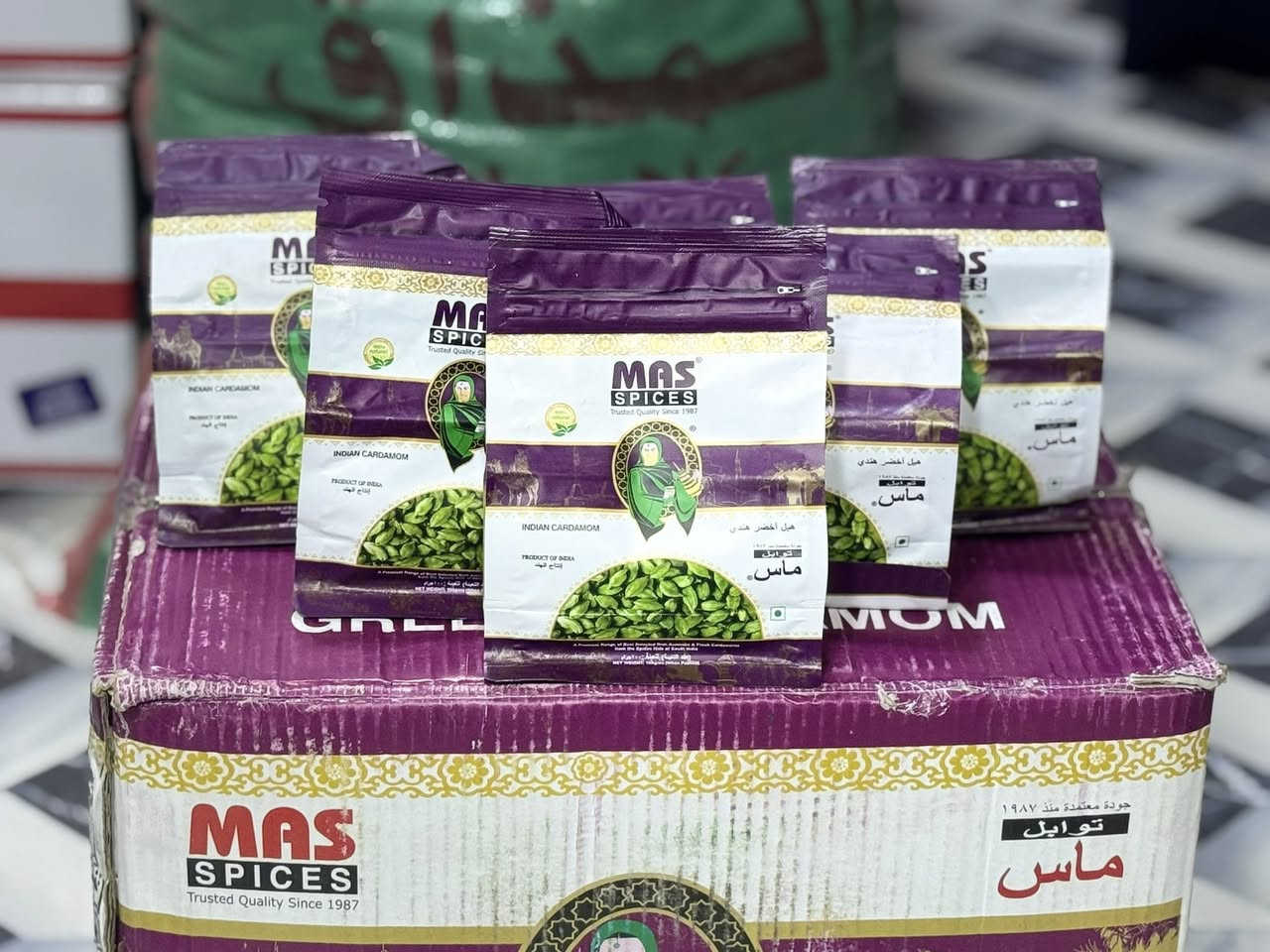 تم بحمدالله وصول هيل هندي درجه أولى حجم كبير متوفر كميات 
وسعار الجمله مناسبه جدا 
للاستفسار *********** 
العنوان محاويل الشارع العام مقابل جامع الإمام علي
