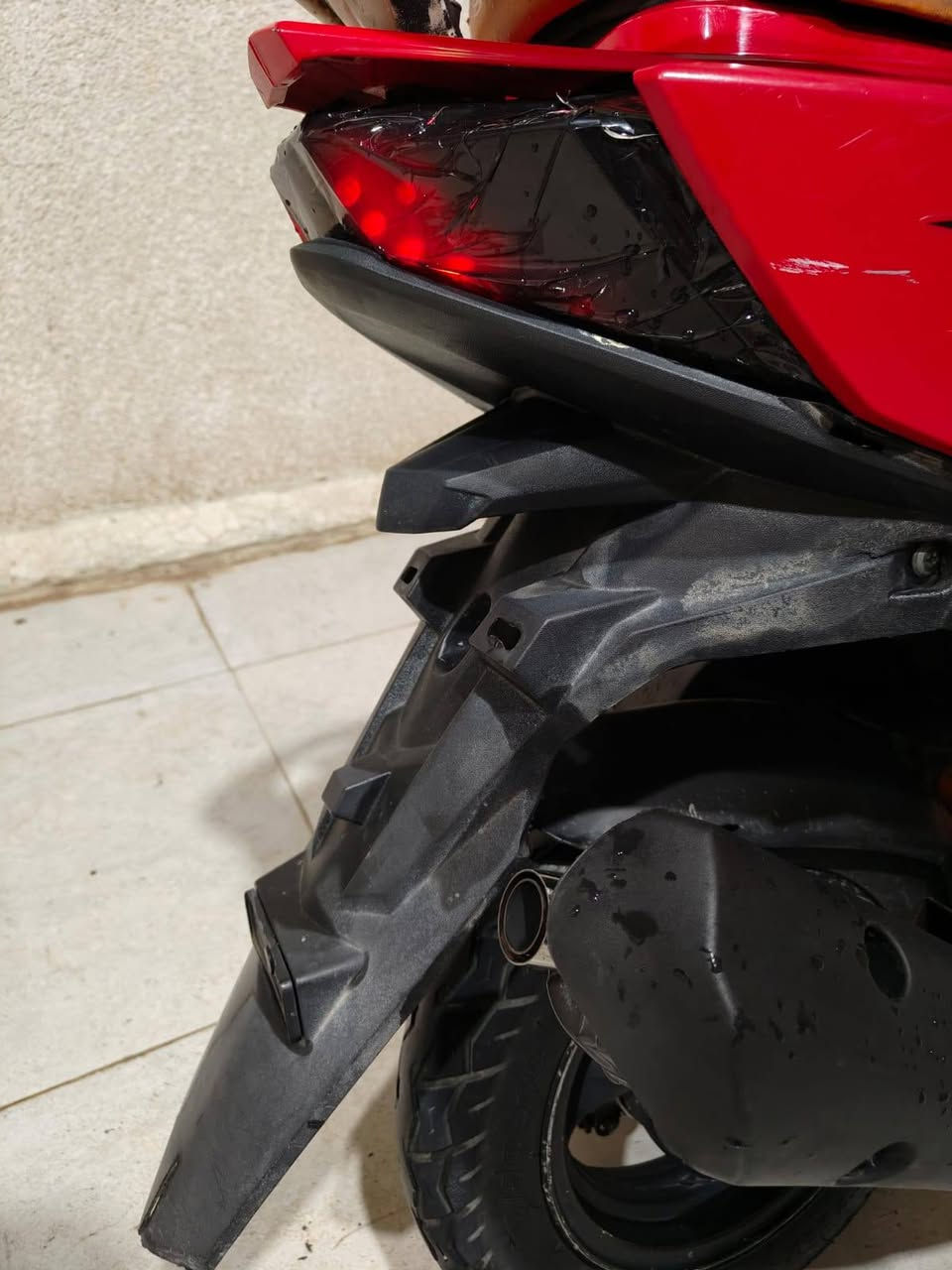 سلام عليكم دراجه اف اس دراجه مزوده غير من الله 
1دشومه كشن اربعه ولف
2كلج خلفي رياضي
3غرز دبليو اف
4قايش دبليو اف
5سلف55
6بوشه 55المشيفه دراجه هوان 
7صلنصه ارزت 
دراجه كامله من اي شي نكره سلف وهندر نقصه دشبول  بس دراجه 400وبيه مجال مكاني كربلاء كنطرت السلام دراجه شوفت عينك نضيفه كلش


**إذا كنت صاحب هذا الإعلان وتريد حذفه لأي سبب، رجاءا أرسل رسالة إلى الدعم الفني**