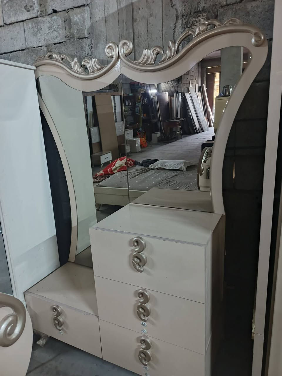 غرفة النوم نضيف مابي عيب شراي راسلني خاص


**إذا كنت صاحب هذا الإعلان وتريد حذفه لأي سبب، رجاءا أرسل رسالة إلى الدعم الفني**