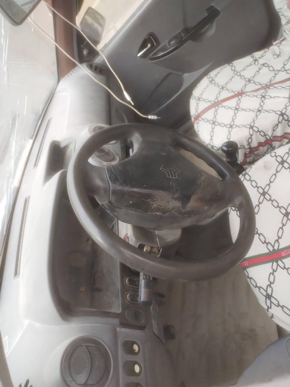 سايبة موديل 2011 جاهزة مكينه كير مكفول جديده سنويه عضم عاج رقم بغداد حداديه جديد تخم تاير السعر 10 الاتصال علا الرقم ***********
