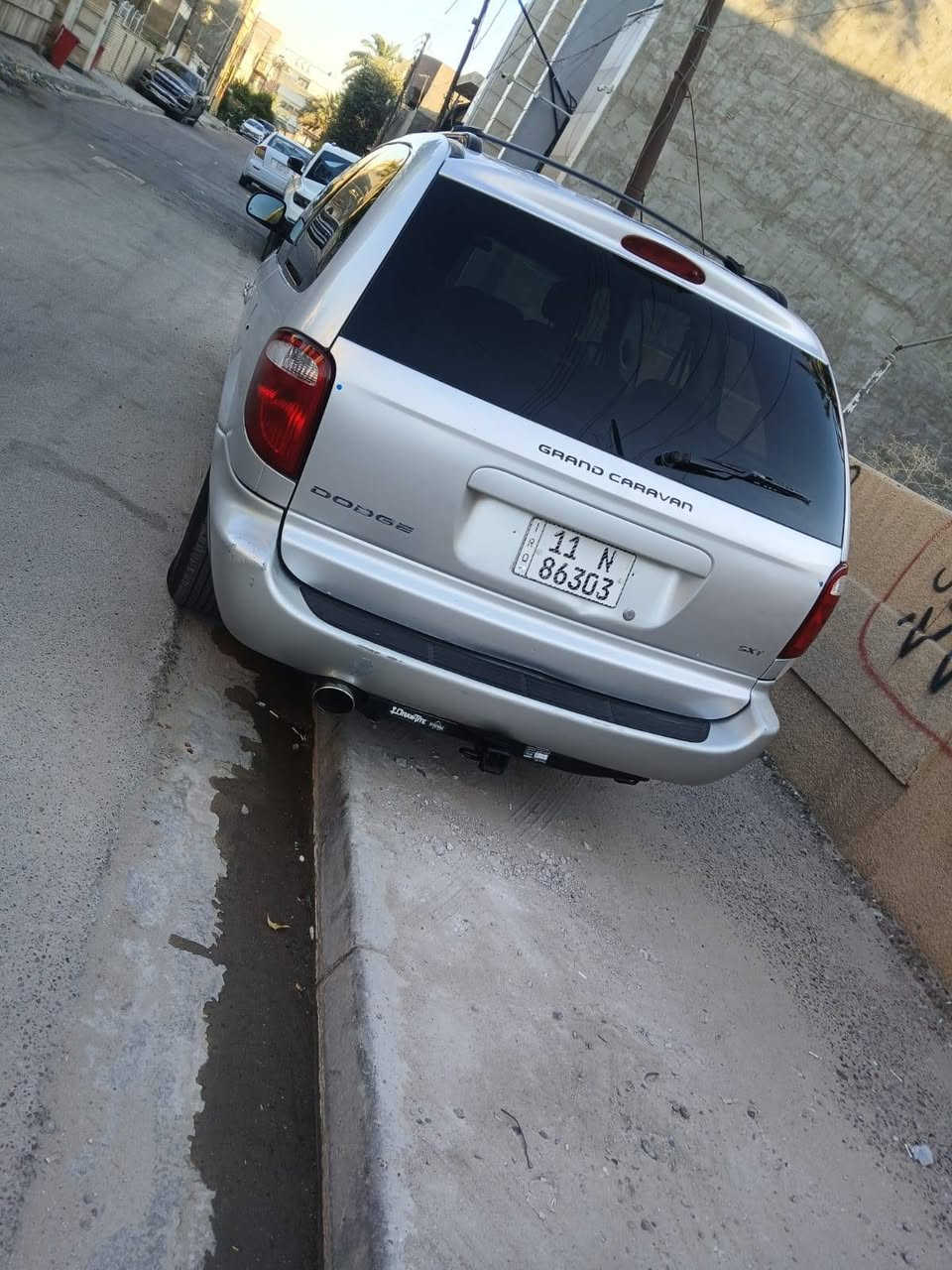 سلام عليكم للبيع دوج كرفان موديل 2007 SXT ماشيه 140 كيلو متر
السعر 95 
 المواصفات 
محرك 3800
فرس وسطي
ابواب كهرباء
كشنات منفصل بلع
ثلاث قطع تبريد 
كشن كهرباء
تحكمات ستيرن
هوك خلفي
غرقه السياره بعدهي شركه جدا نضيفه
السياره جاهزه بالكامل محرك كير صدر تبريد مكفول وجاهز 

ملاحظه السياره جدا نضيفه ومكفوله من الضربه الحادث والصبغ 
( السعر 95 ورقه مناسب  بالنسبه للنضافه والحاله
وملاحظه كلشي اكو بالسوك كلشي بسعره
الاتصال *********** للجادين فقط
مكاني بغداد
