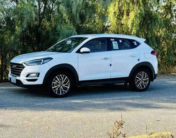 يا الله 
توكسان 2020 خليجي شركة الكاصد كوري اصلي .  سايد بريك رجل 
فول موصفات عدة البنراما  بيها صبغ بسيط بل باب بمقدار شبر والباقي كفالة لاظربة ولاصبغ ولاتبديل 
موصفات 
مكينة 2000 دوش.  بصمة.    بصمات ابواب ،،، تشغيل عن بعد 
قطعتين تبريد. 5 عدسات 
كشنات كهرباء 2 ثلاث انضمة ويل 20 
اشاير مري شاحن 🔌 لاسلكي يدات نيكل اصل تحمات  ،،، ماشية 47 k 
استيرن جيهتين نضام سبورت نضام ايكو وبعد بيهة موصفات  السعر 205 وبيها مجال بسيط 
العنوان بغداد جسر ديالى الجديد بالكرغولية
الاستفسار ***********
