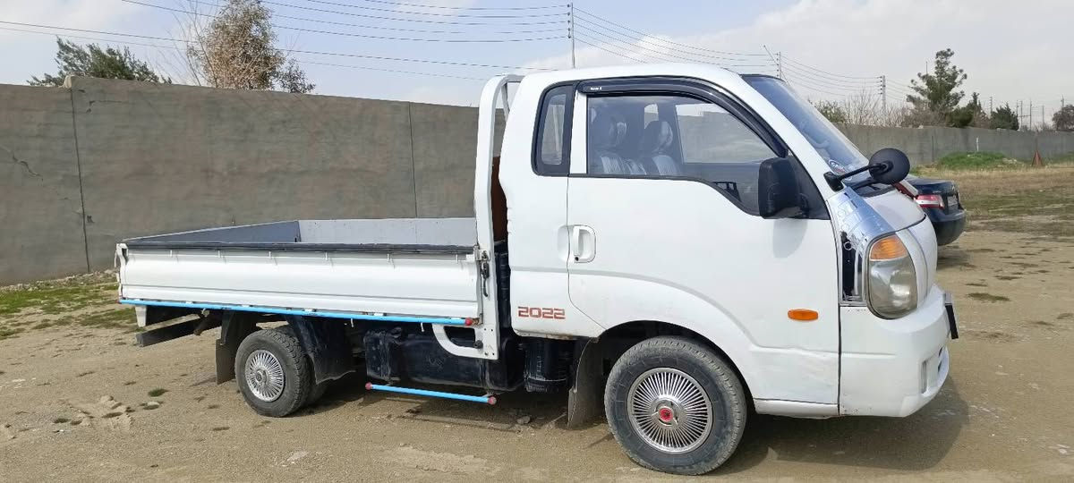 کیای بینگۆمۆدێل 2010سەنەوی پلاستیک لەسلێمانی مەکینەڕەش پەمپ ونۆزڵ تایەی تازە *********** السليمانية, العراق
