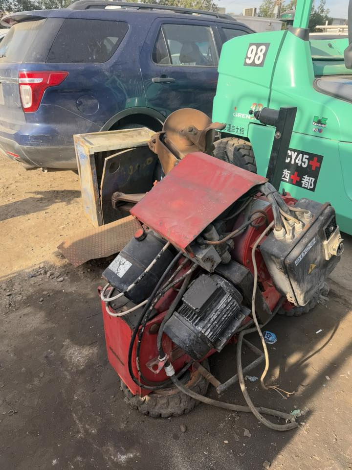 خالعه ايطالي حجم 26 🇮🇹
عنوان بغداد باب الشيخ محلات النور 

***********
