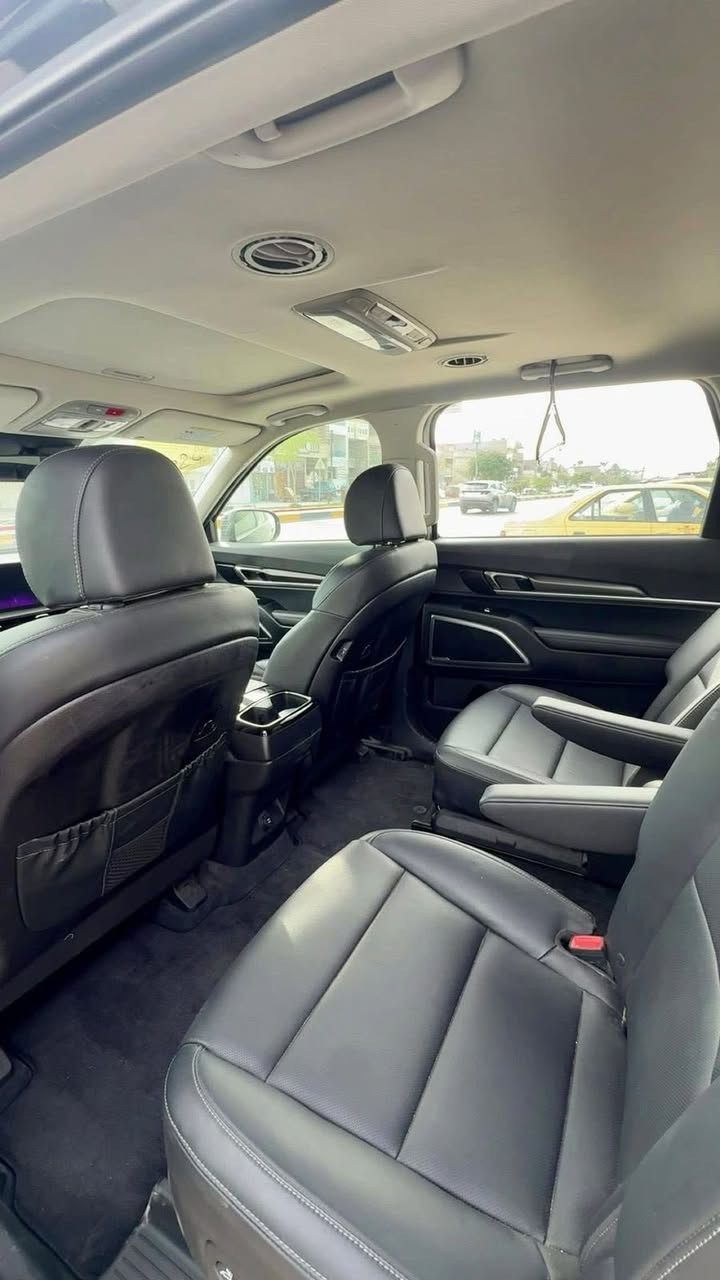 السلام عليكم كيا تيلورايد 2024
السياره كلش كلش نظيفه حادثها فقط جنطه وسونار بيها السياره وترقيم جديد ماشيه 14 الف فقط 
السياره مفوله للاخير 
السعر 30 الف دولار اي ما يعادل 300 ورقه وبيها مجال 
مكاني بغداد جديده شارع المسبح 
***********
