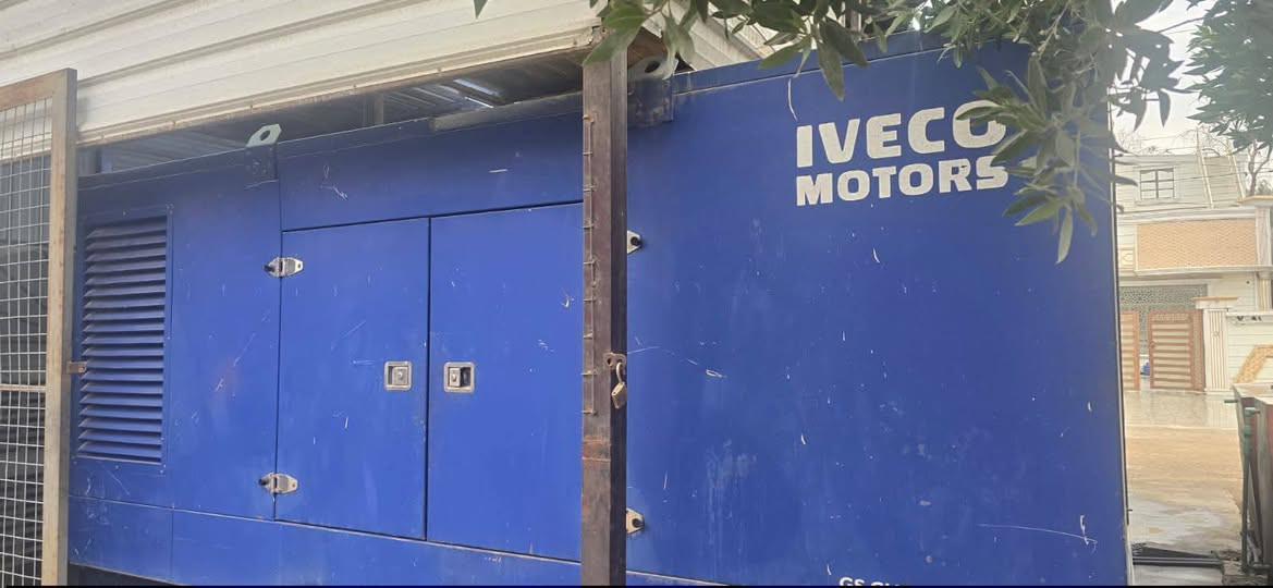 السلام عليكم للبيع افيكو كروز 8 
250 كيفي استندر لاصرف ولابخار شرط الحمل مكان بغداد تواصل) ‏‪***********‬‏
