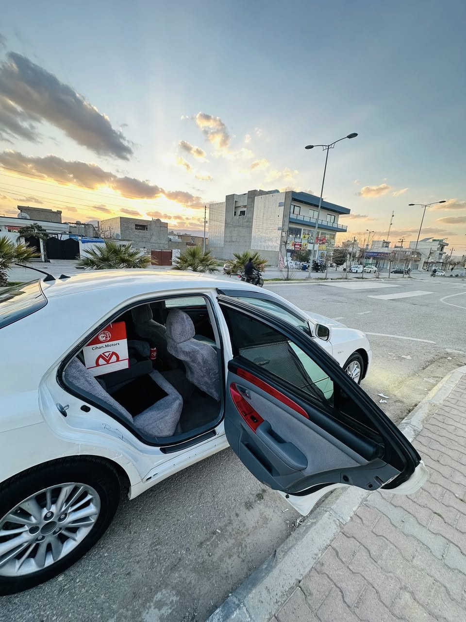 سەرەتا بەناوی خوای گەورە
ئەم سەیارەیە بۆفرۆشتن شاهینە ۲۰۰٥سەیارەکە فولەبەس جڵدو سڵاید نیە٤کوشن کرەبای سەلاجەو تەبرید مەرکەزی ۳پەردە ناو ڕەساسی فۆڕمیگا سور نرخ 46 گه ڵا قوفڵ قوفڵ کۆدیشی بۆکراوە سەیارەکە
شوێن پیرەمەگرون
***********
بۆ محامەلە تێل مەکە گەر مشتەری نی سەری خۆتو منیش مەهێشێنە

ئەدمین ❤️
