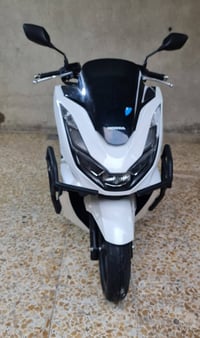 PCX/ 160 بي سي اكس جيل 4 ياباني موديل 2024  محرك 160 / بصمة نضام ABS /...