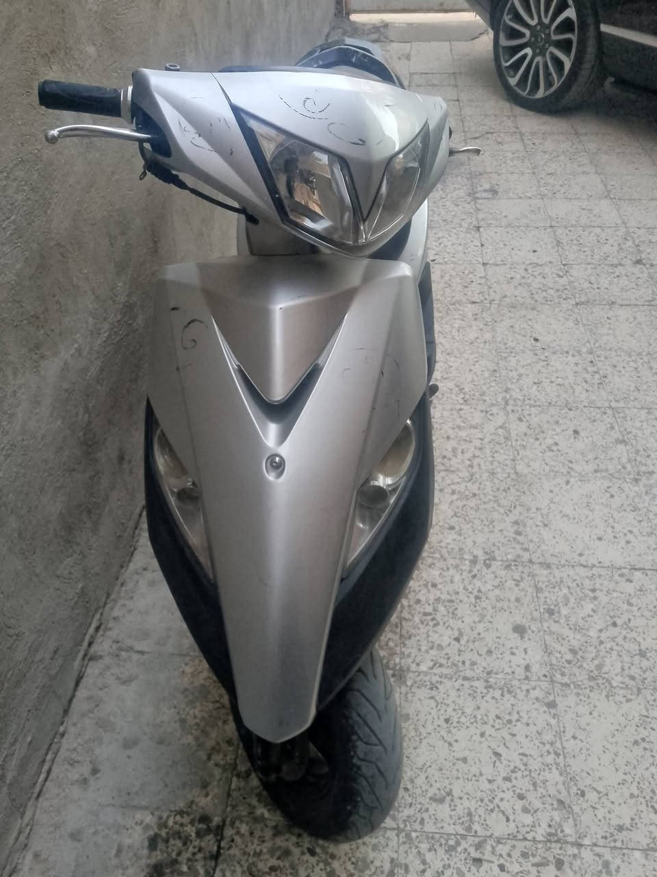 سلام عليكم دراجة ثعلب 140كامله بس نقص هورن شاير كتام بس محرك ناعم سلف هندر كامله دراجه السعر 550بيه مجال المكان الخطيب يم مطعم سيد باسم هذا رقم بي وتساب***********
