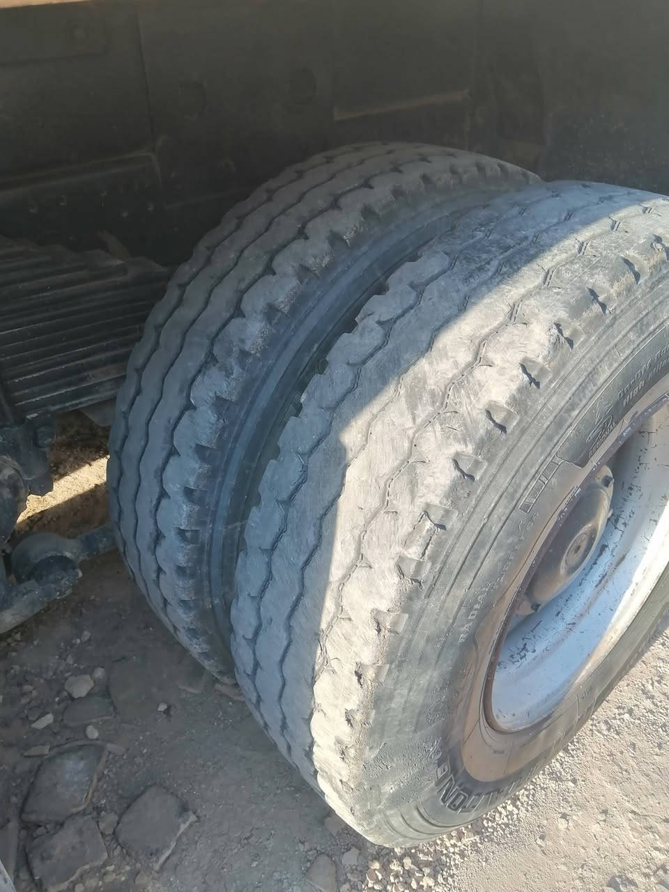 من رخصة مديرالاكروب تايرات22ونص مراوس ب24حتى اذا ويل صاج برماخ حسب القناعه هذا رقمي ***********
