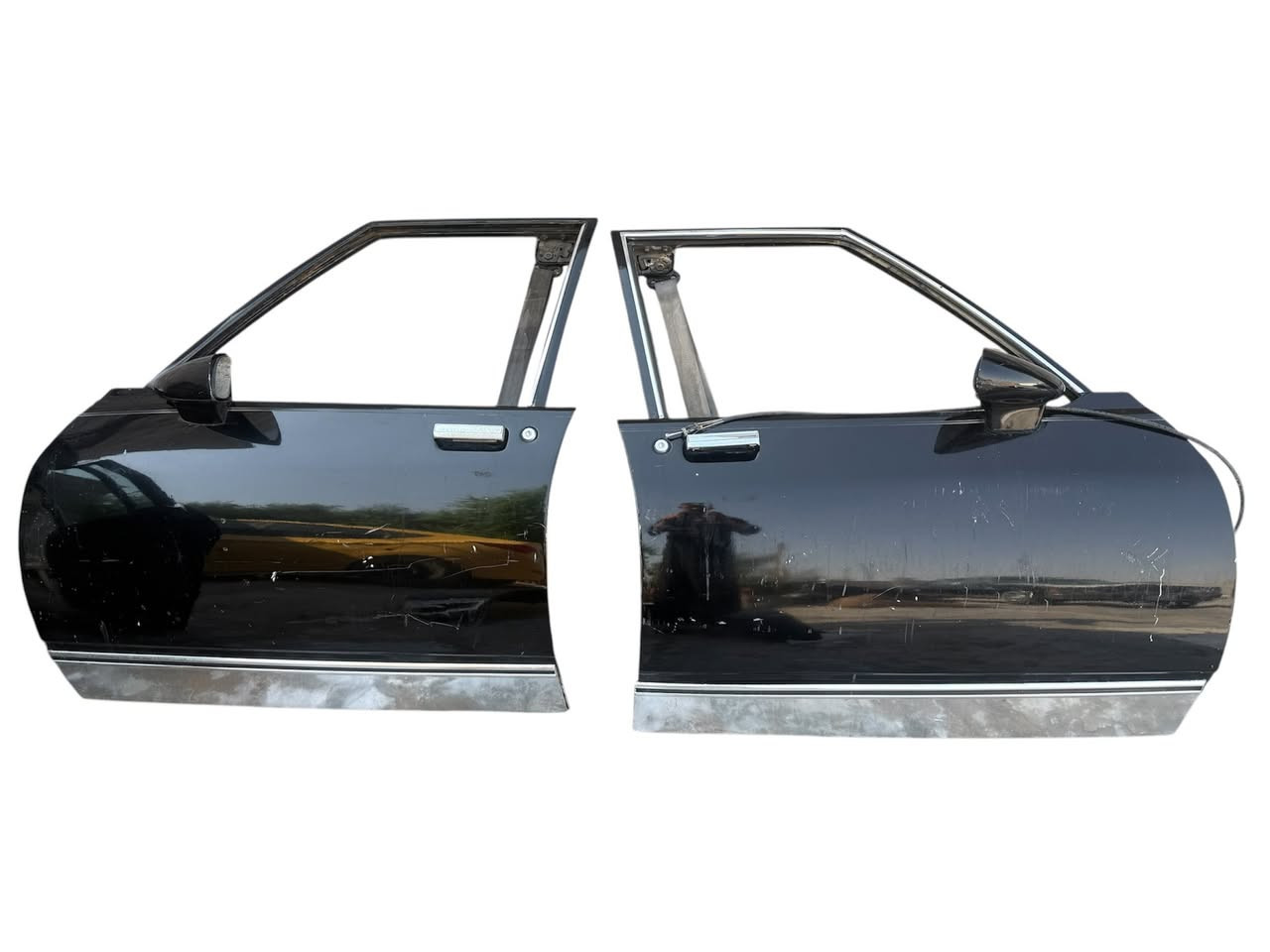 ابواب كابرس 90
للبيع الابواب جديده 
كلش اسم زنجار ما بيهن 
معه العلم الابواب كامله 
فقط باب سايق نقص جامه 
سفوان بصره 
***********
