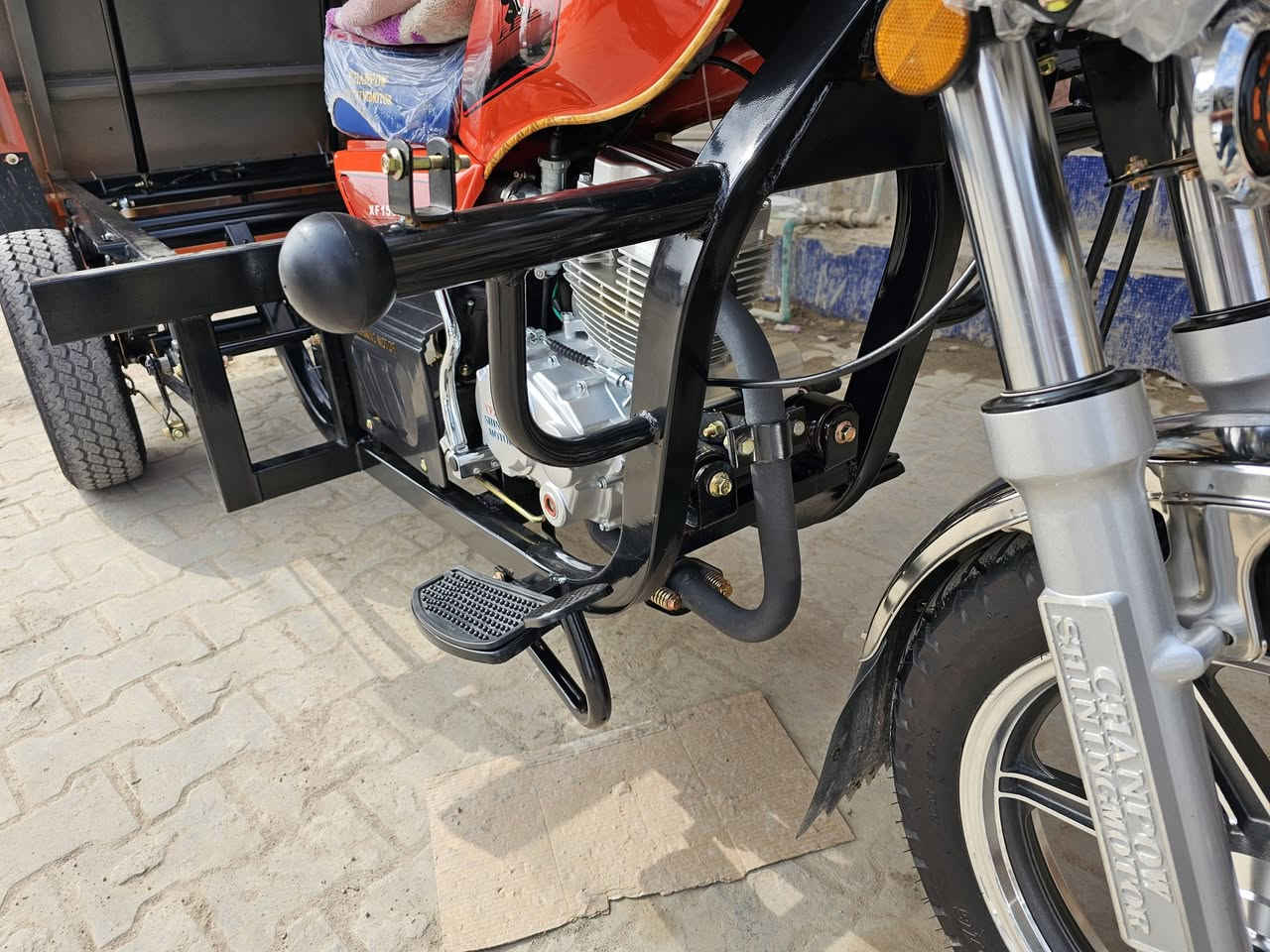 السلام عليكم ستوته البيع أوراق اصولي مكفول العنوان المطيحه حي الزيتون صاله ٨تايم من طلع من الوكيل بسمي السعر ٢٨٥٠ قفل ***********
