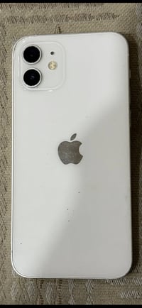 آيفون ١٢ • ١٢٨ • منفذ شحن