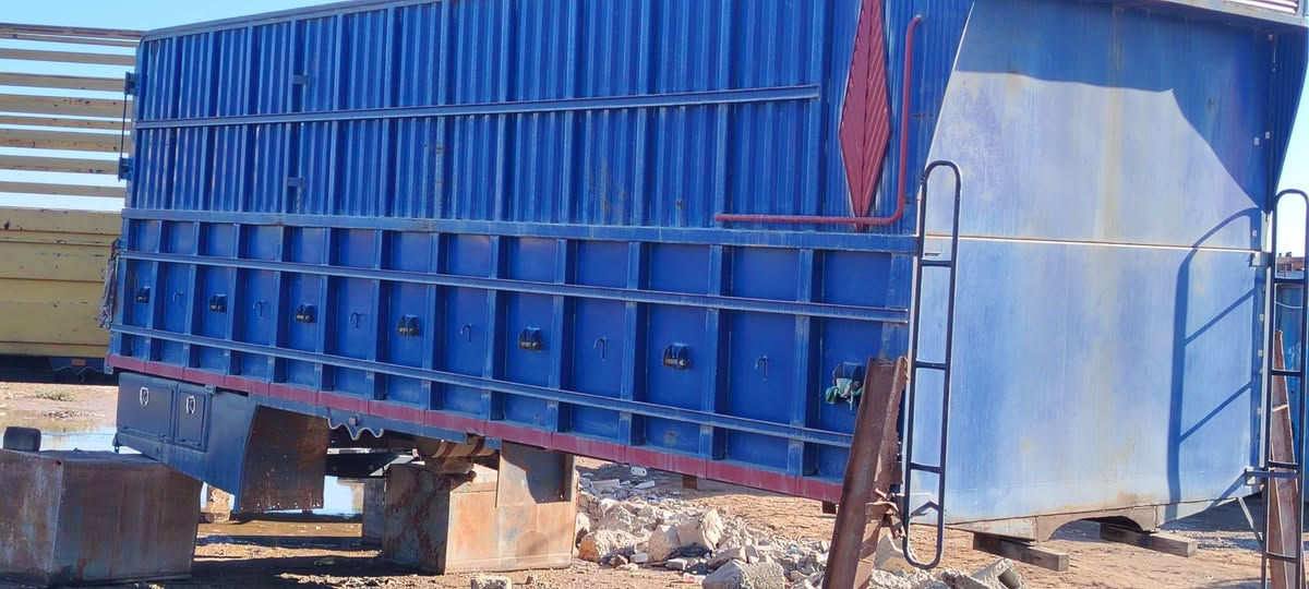 سلام عليكم بدي للبيع ***********
